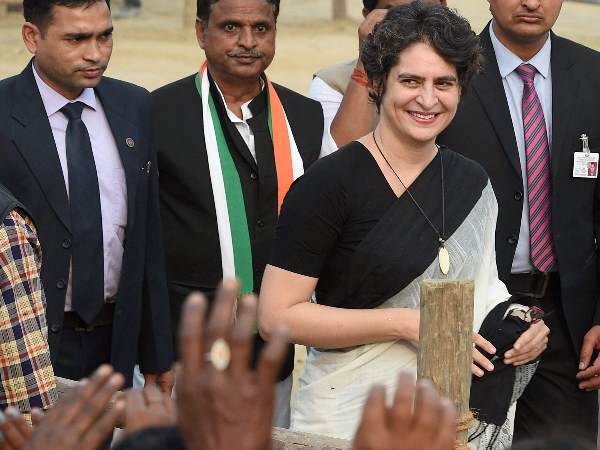 प्रियंका गांधी की एंट्री से किसे नुकसान