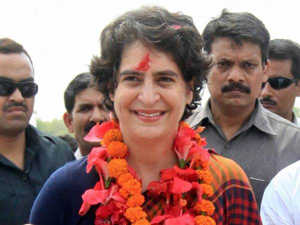 राजनीति में एंट्री के बाद ट्विटर पर प्रियंका