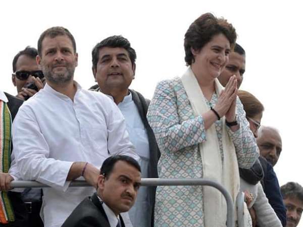 Priyanka Gandhi road show in Lucknow, See Photos Priyanka Gandhi road show in Lucknow, See Photos