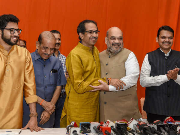 हिंदू वोटों के बिखराव का खतरा हिंदू वोटों के बिखराव का खतरा