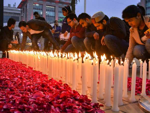 40 जवान हुए थे शहीद