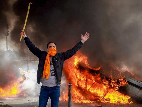 पाकिस्तान को शत्रु देश घोषित करने की जरूरत पाकिस्तान को शत्रु देश घोषित करने की जरूरत