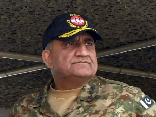 सेना कभी शांति नहीं चाहती है सेना कभी शांति नहीं चाहती है