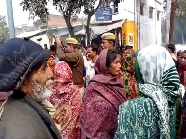 परिजनों ने जताई हत्या की आशंका परिजनों ने जताई हत्या की आशंका