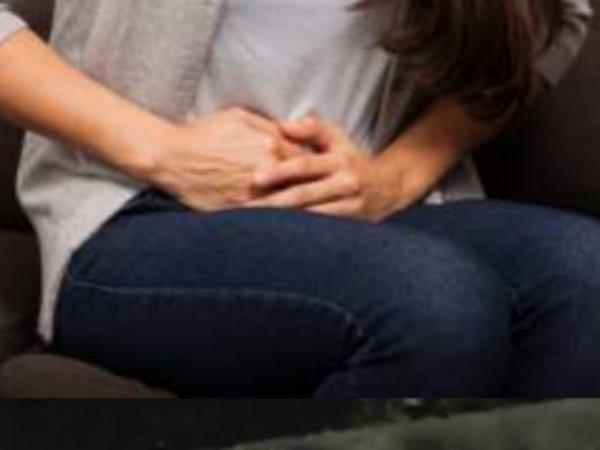 लड़की के पेट में हुआ दर्द लड़की के पेट में हुआ दर्द