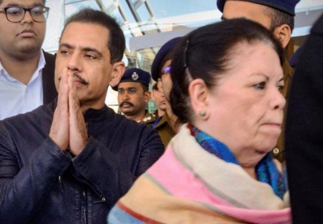 प्रतिशोध वाली सरकार इतना गिर जाएगी प्रतिशोध वाली सरकार इतना गिर जाएगी