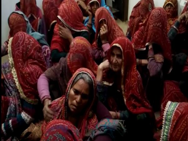 नहीं थम रहे रोहिताश लांबा के परिजनों के आंसू