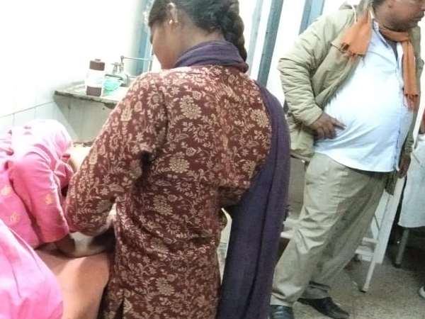 11 people unconscious after drink tea at chc shahjahanpur