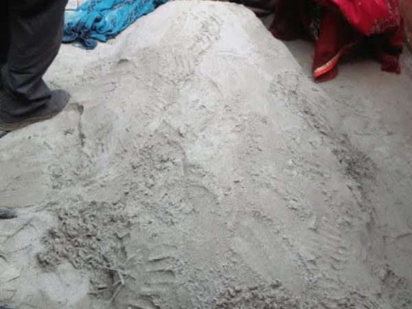 बेटे को जिंदा करने के लिए रेत में दबाई डेडबॉडी