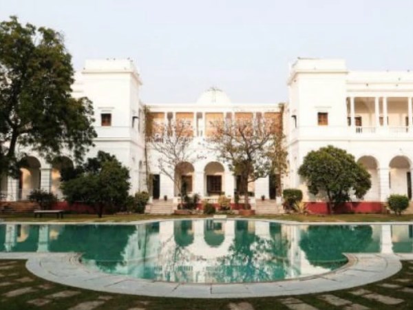 महल की कीमत कुल 800 करोड़ रुपये से अधिक