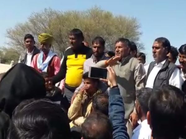 Gurjar andolan protestors may jam Jaipur-Agra Highway Gurjar andolan protestors may jam Jaipur-Agra Highway