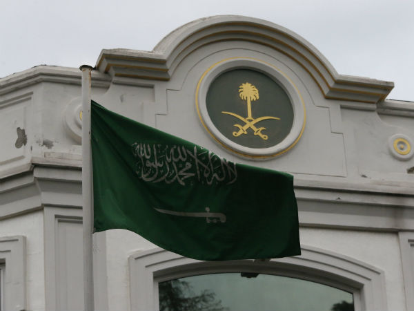 सोशल मीडिया पर कैंपेन 