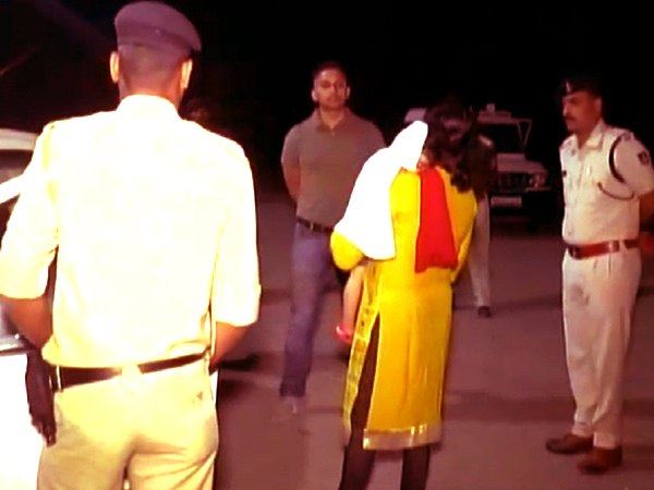 पहले भी चर्चा में रहीं रुचि वर्धन