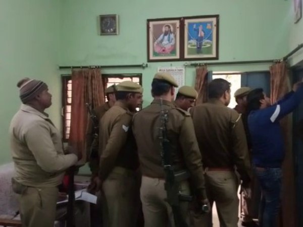 जांच में जुटी पुलिस