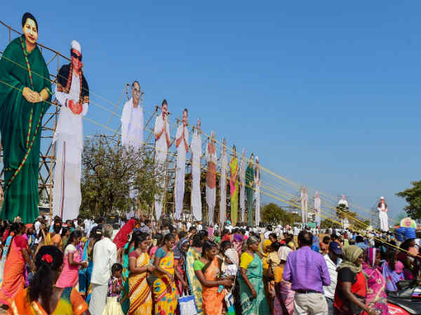 'अम्मा' की पार्टी को भी लगी हवा!