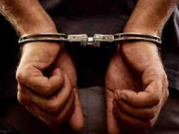 रिश्तेदार को बुलाकर जीप सौंपी