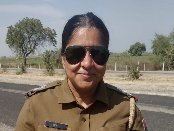 छह माह पहले संभाली जिम्मेदारी