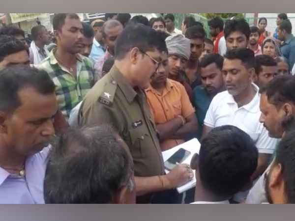 Badmash shot dead two homeguard jawan Badmash shot dead two homeguard jawan