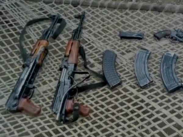 सर्च ऑपरेशन चलाक तीन बदमाश पकड़े