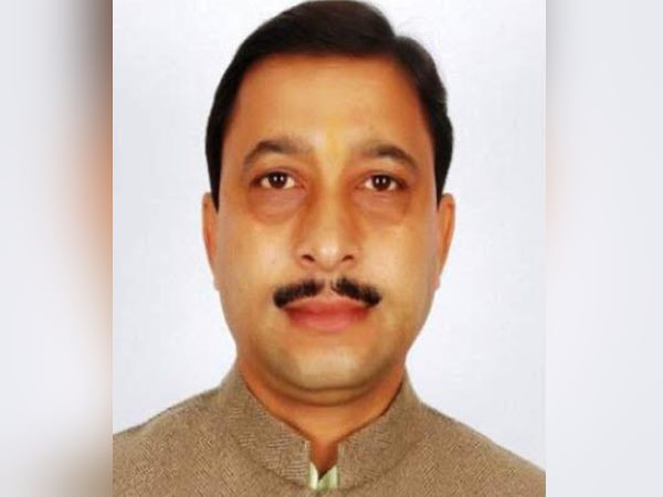 वीरेंद्र कश्यप की जगह विधायक सुरेश कश्यप को टिकट