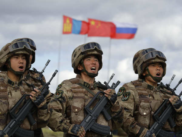 सेनाओं पर खर्च करने के मामले में नंबर दो 