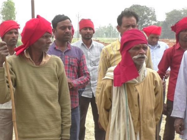 बुनियादी सुविधाएं भी नहीं जुटा पा रहे चौकीदार