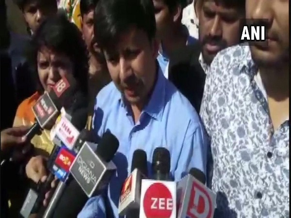 राहुल गांधी को बताया 'गधों का सरताज' 