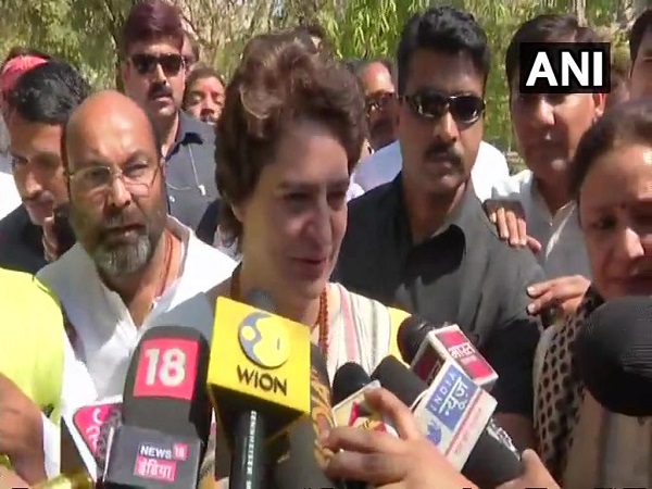 प्रियंका का पलटवार प्रियंका का पलटवार