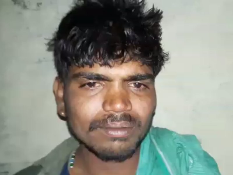 Dholpur People tied young boy with pillar and beaten 30 minute Dholpur People tied young boy with pillar and beaten 30 minute