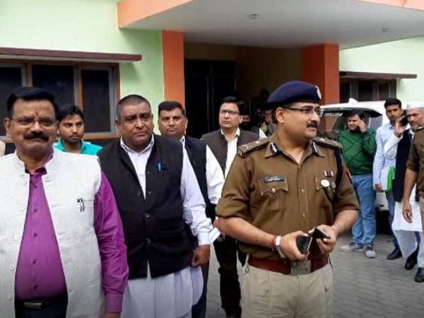 samajwadi party complaint to EC over action against azam khan in rampur