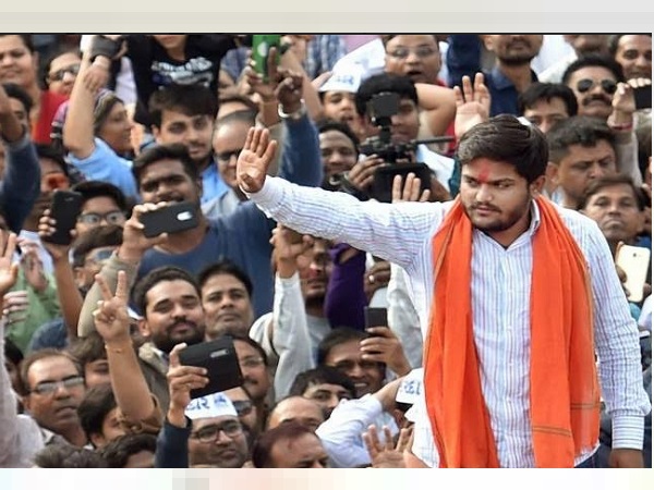 कांग्रेस ज्वॉइन करने के 5 दिन बाद हार्दिक ने कराया स्नेह मिलन