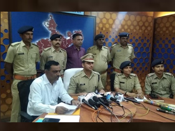 rajkot police busted women robbers gang, those targets lonely old men rajkot police busted women robbers gang, those targets lonely old men