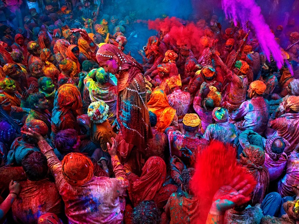 happy holi 2019: world famous barsana holi will be Celebrated by rajkot colors