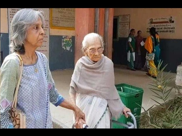 In Gujarat, 8 thousand voters are 100 years of age