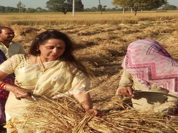 'हेमा मालिनी का अनोखा अंदाज'