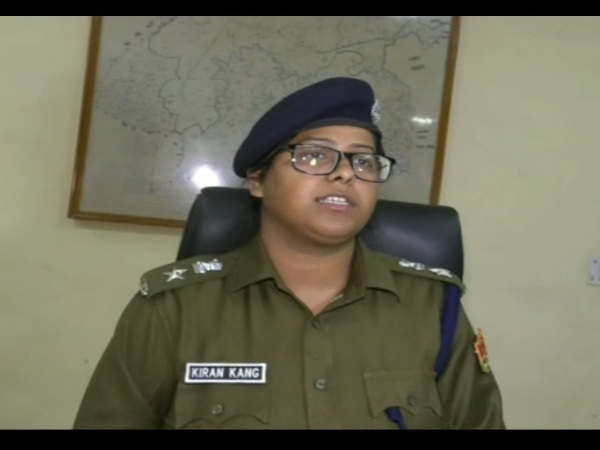 जैसलमेर पुलिस भी हाई अलर्ट पर जैसलमेर पुलिस भी हाई अलर्ट पर