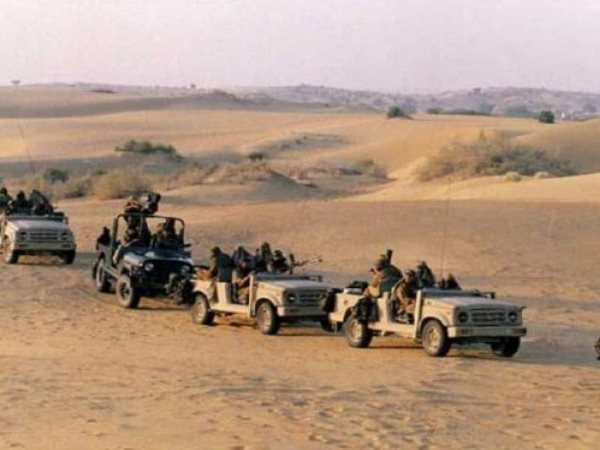 जीप सफारी के ग्राहक बनकर गई टीम