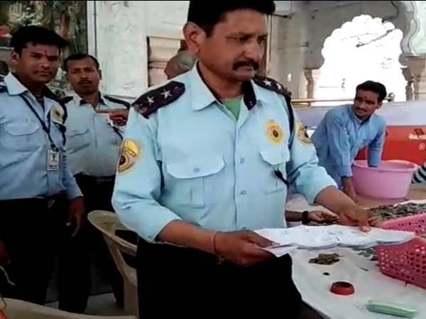 मंदिर कमेटी लगी अंतिम निर्णय