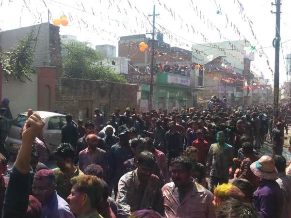 Famous laat sahab holi of city