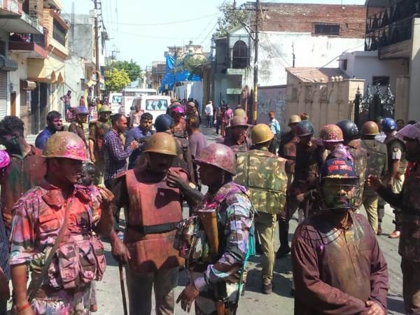 Famous laat sahab holi of city