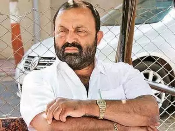 lok sabha elections 2019: viral messages of bjp supporters in gujarat