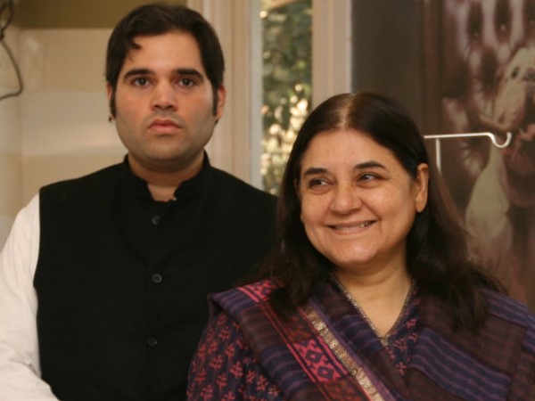 मां-बेटे की सीट आपस में बदली मां-बेटे की सीट आपस में बदली