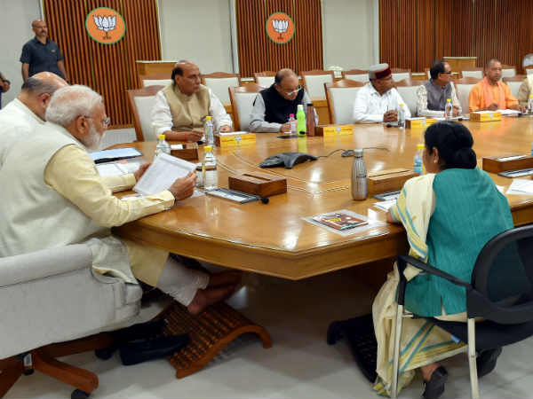 सरकार का प्रदर्शन औसत से नीचे-सर्वे