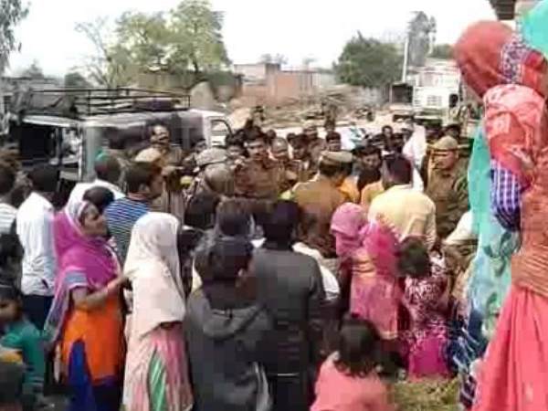 छेड़छाड़ का विरोध करने पर मारी गोली