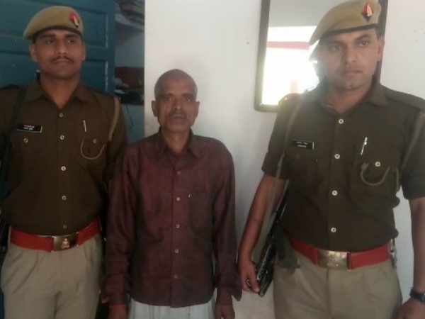 तड़प-तड़प कर तोड़ा दम