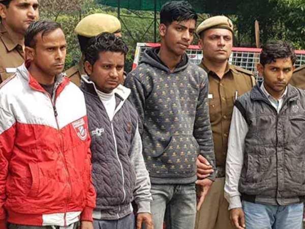 बदमाश को फंसाने के लिए रची साजिश बदमाश को फंसाने के लिए रची साजिश