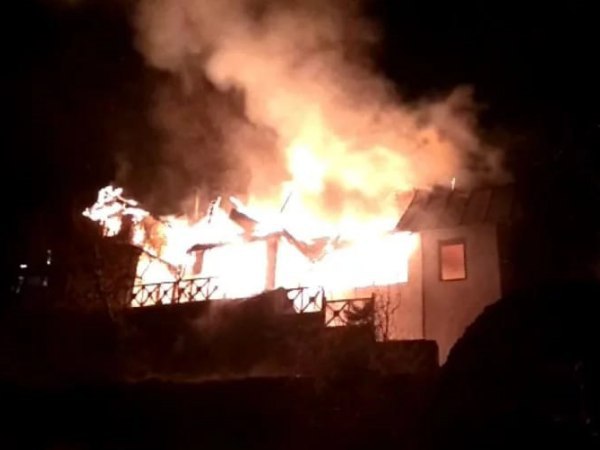 मेट्रोपोल होटल में लगी आग