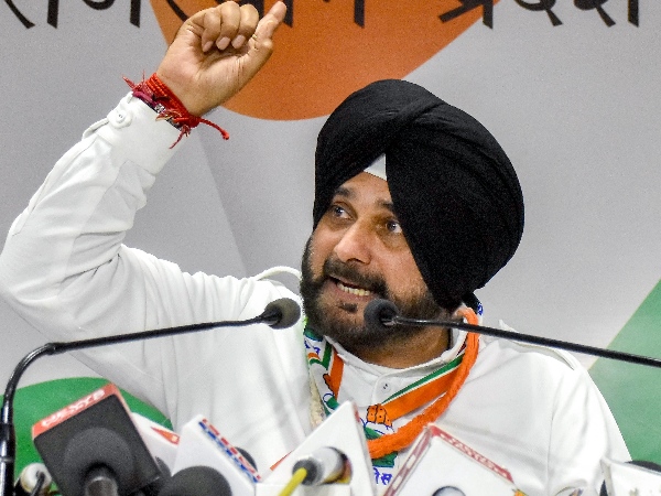 पार्टी ने दी ये सफाई