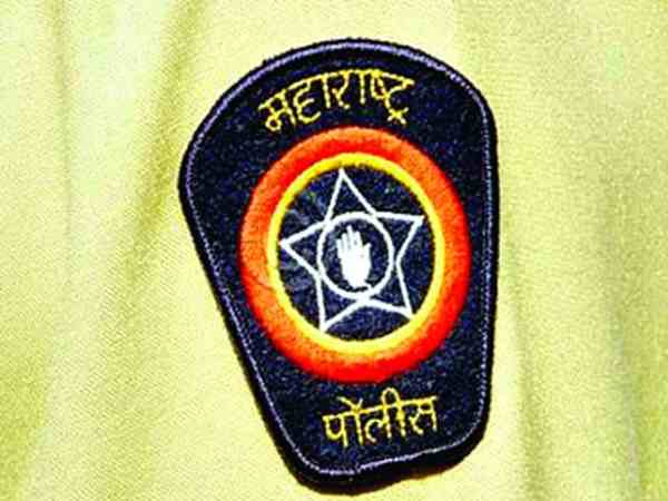 स्कूल स्टाफ गिरफ्तार