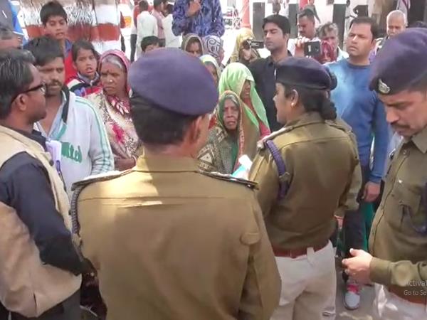 हमारी सुनवाई नहीं हो रही